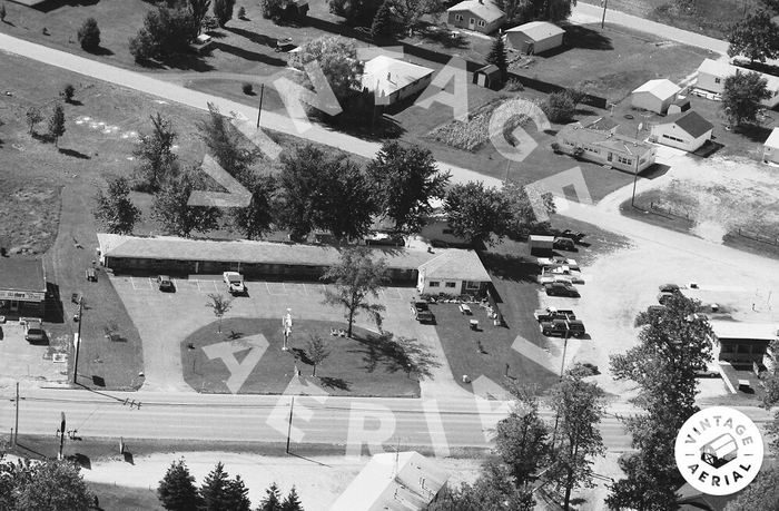 Diesels Motel (Cappys Motel) - 1989 (newer photo)